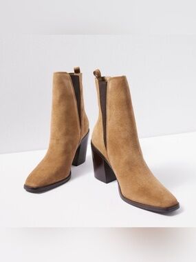 ✨ MARC FISHER Suede Kristie Booties 🍂 90s Square Toe Block Heel Chelsea Boots 6